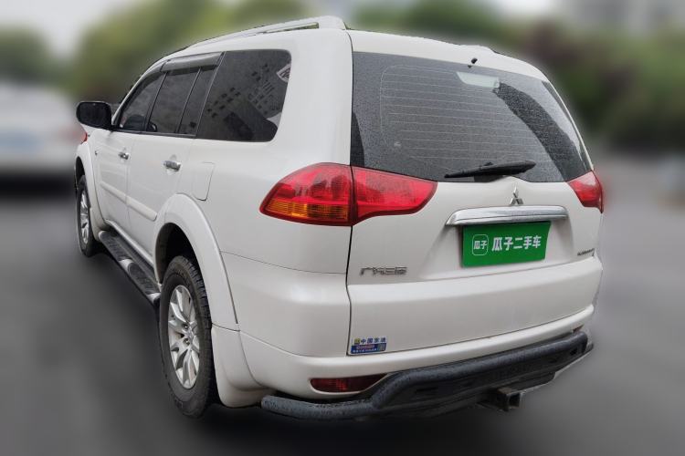 Used Mitsubishi Pajero Sport 2013 3.0L Automatic 4x4 Flagship Edition Exterior 3