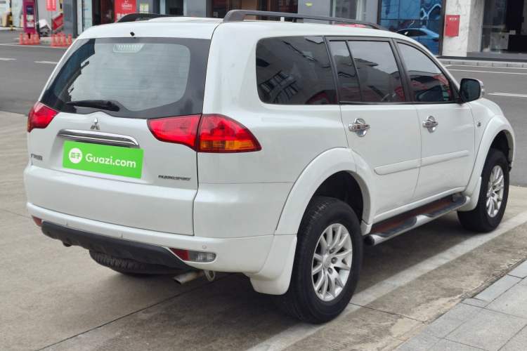 Used Mitsubishi Pajero Sport 2013 3.0L Automatic 4x4 Executive Edition Exterior 3