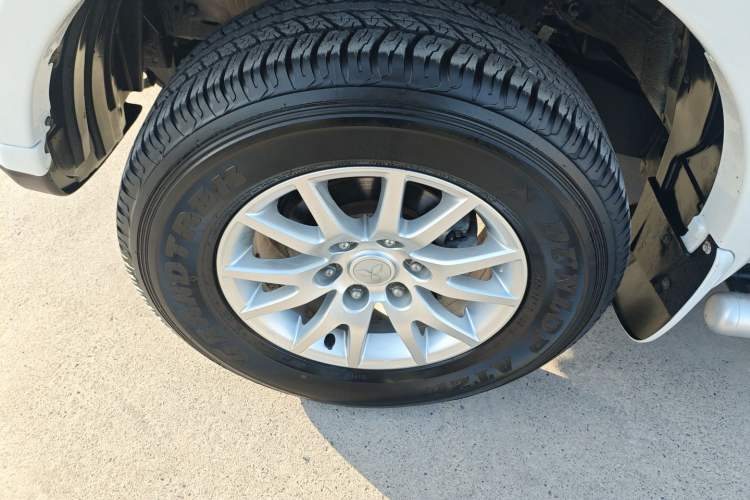 Used Mitsubishi Pajero Sport 2013 3.0L Automatic 4x4 Flagship Edition Exterior 4