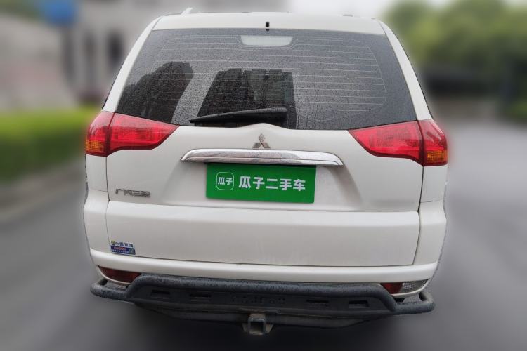 Used Mitsubishi Pajero Sport 2013 3.0L Automatic 4x4 Flagship Edition Exterior 4