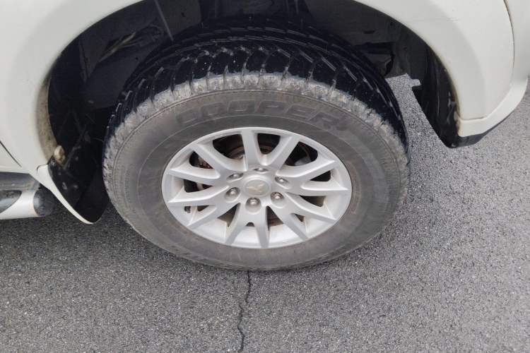 Used Mitsubishi Pajero Sport 2013 3.0L Automatic 4x4 Flagship Edition Exterior 7