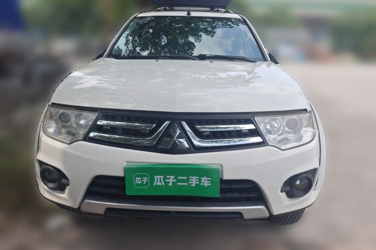 Used Mitsubishi Pajero Sport 2013 3.0L Automatic Two-Wheel Drive Luxury Edition Front