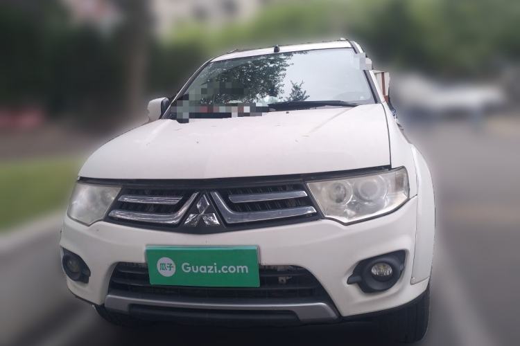 Used Mitsubishi Pajero Sport 2013 3.0L Automatic Two-Wheel Drive Luxury Edition Front