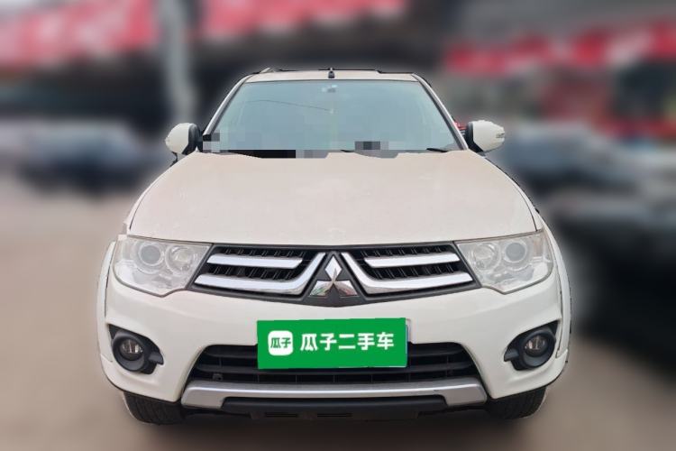 Used Mitsubishi Pajero Sport 2013 3.0L Automatic Two-Wheel Drive Luxury Edition Front