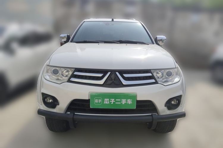 Used Mitsubishi Pajero Sport 2013 3.0L Automatic 4x4 Flagship Edition Front
