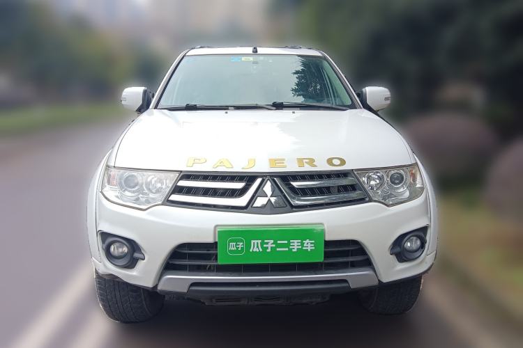 Used Mitsubishi Pajero Sport 2013 3.0L Automatic Two-Wheel Drive Luxury Edition Front
