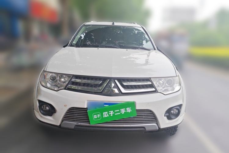 Used Mitsubishi Pajero Sport 2013 3.0L Automatic 4x4 Flagship Edition Front