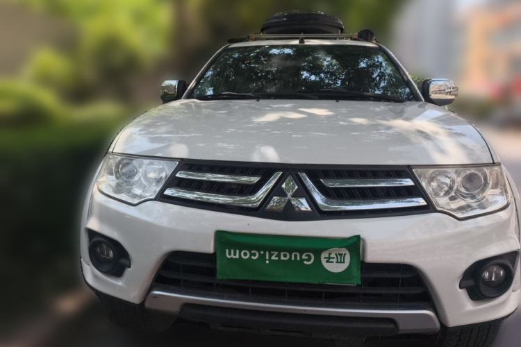 Used Mitsubishi Pajero Sport 2013 3.0L Automatic 4x4 Executive Edition Front