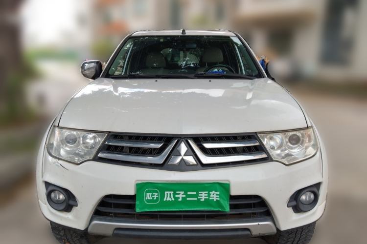 Used Mitsubishi Pajero Sport 2013 3.0L Automatic 4x4 Flagship Edition Front