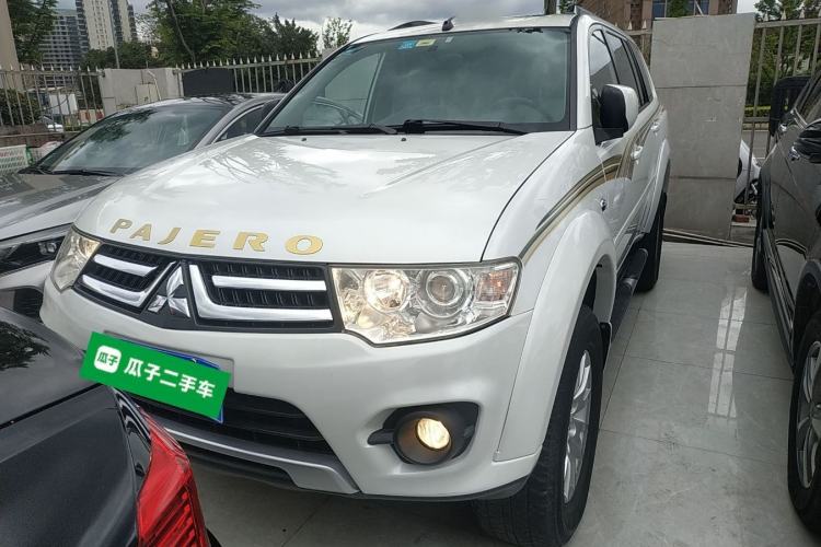 Used Mitsubishi Pajero Sport 2013 3.0L Automatic Two-Wheel Drive Luxury Edition Front