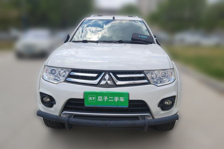 Used Mitsubishi Pajero Sport 2013 3.0L Automatic 4x4 Flagship Edition Front