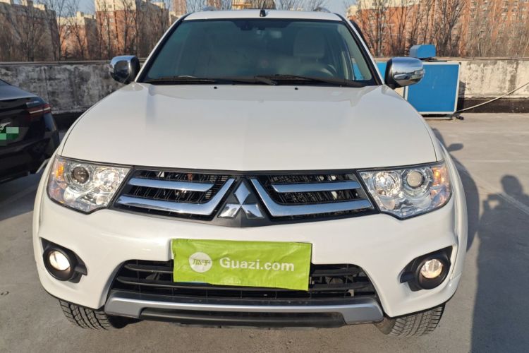 Used Mitsubishi Pajero Sport 2013 3.0L Automatic 4x4 Flagship Edition Front