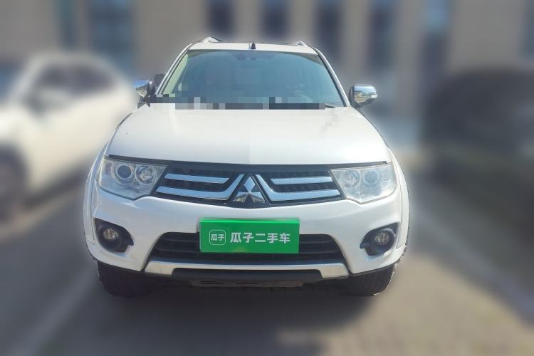 Used Mitsubishi Pajero Sport 2013 3.0L Automatic 4x4 Flagship Edition Front