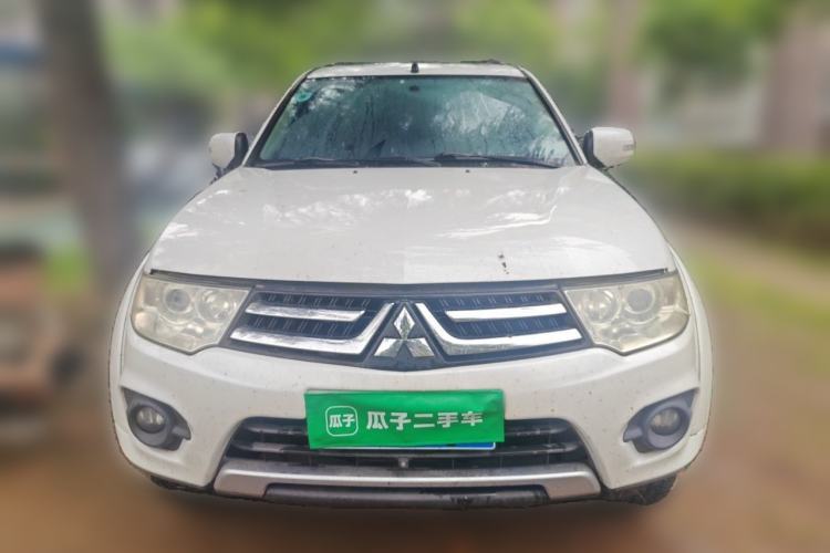 Used Mitsubishi Pajero Sport 2013 3.0L Automatic Two-Wheel Drive Luxury Edition Front