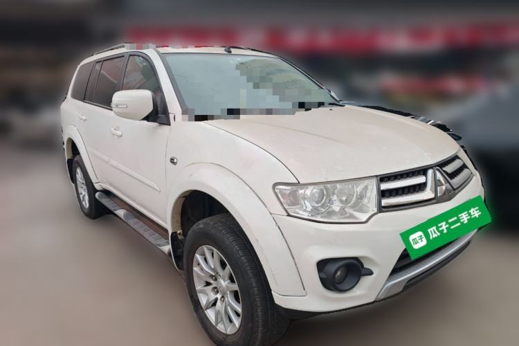 Used Mitsubishi Pajero Sport 2013 3.0L Automatic Two-Wheel Drive Luxury Edition Front Right 45 Deg