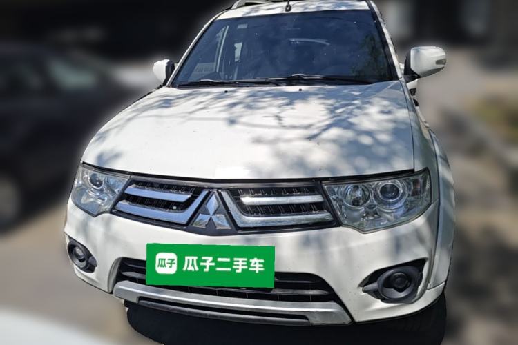 Used Mitsubishi Pajero Sport 2013 2.4L Manual Two-Wheel Drive Comfort Edition Front