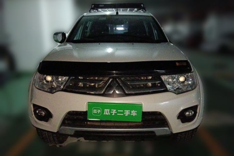 Used Mitsubishi Pajero Sport 2013 3.0L Automatic 4x4 Executive Edition Front