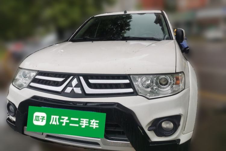 Used Mitsubishi Pajero Sport 2013 3.0L Automatic Two-Wheel Drive Luxury Edition Front