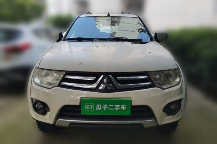 Used Mitsubishi Pajero Sport 2013 3.0L Automatic Two-Wheel Drive Luxury Edition Front