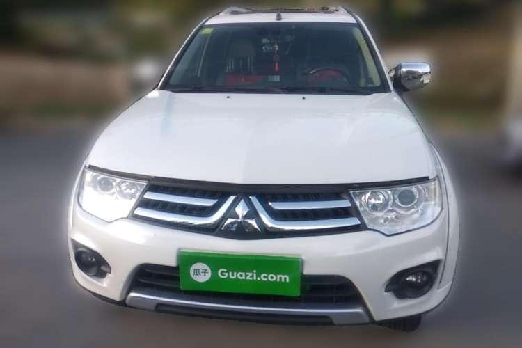Used Mitsubishi Pajero Sport 2013 3.0L Automatic 4x4 Flagship Edition Front
