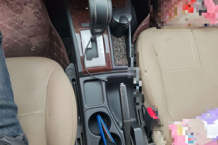Used Mitsubishi Pajero Sport 2013 3.0L Automatic Two-Wheel Drive Luxury Edition Gear Lever