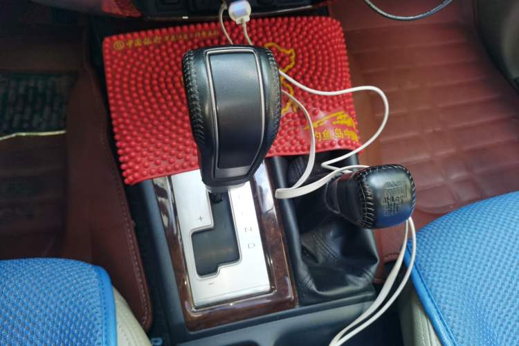 Used Mitsubishi Pajero Sport 2013 3.0L Automatic 4x4 Flagship Edition Gear Lever