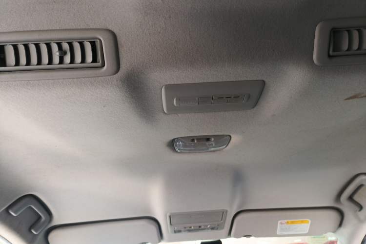 Used Mitsubishi Pajero Sport 2013 2.4L Manual Two-Wheel Drive Comfort Edition Headliner