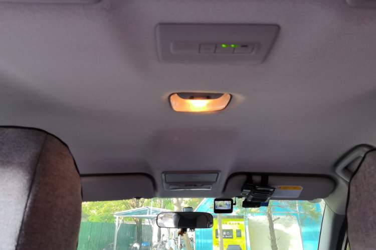 Used Mitsubishi Pajero Sport 2013 3.0L Automatic 4x4 Executive Edition Headliner