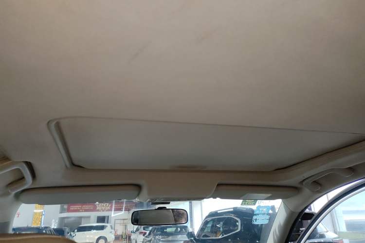 Used Mitsubishi Pajero Sport 2013 3.0L Automatic Two-Wheel Drive Luxury Edition Headliner