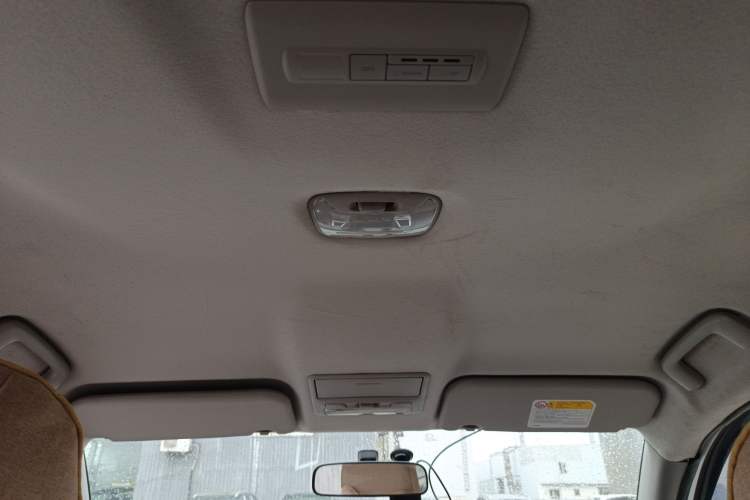 Used Mitsubishi Pajero Sport 2013 3.0L Automatic 4x4 Executive Edition Headliner