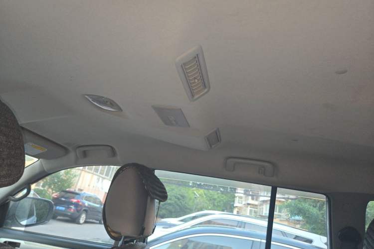 Used Mitsubishi Pajero Sport 2013 3.0L Automatic 4x4 Executive Edition Headliner