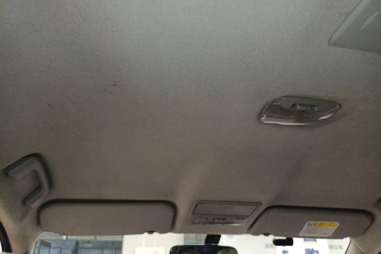 Used Mitsubishi Pajero Sport 2013 2.4L Manual Two-Wheel Drive Comfort Edition Headliner