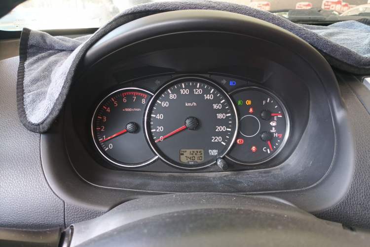 Used Mitsubishi Pajero Sport 2013 2.4L Manual Two-Wheel Drive Comfort Edition Instrument Cluster