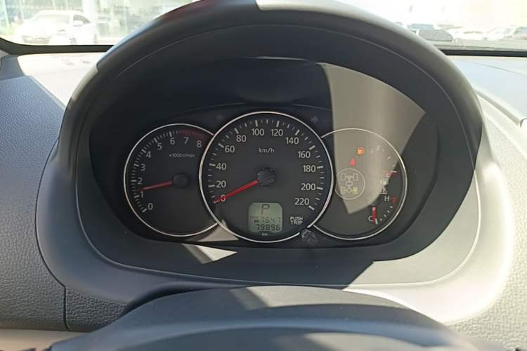 Used Mitsubishi Pajero Sport 2013 3.0L Automatic 4x4 Executive Edition Instrument Cluster