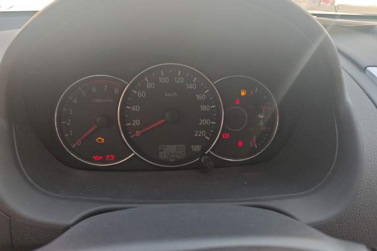 Used Mitsubishi Pajero Sport 2013 2.4L Manual Two-Wheel Drive Comfort Edition Instrument Cluster