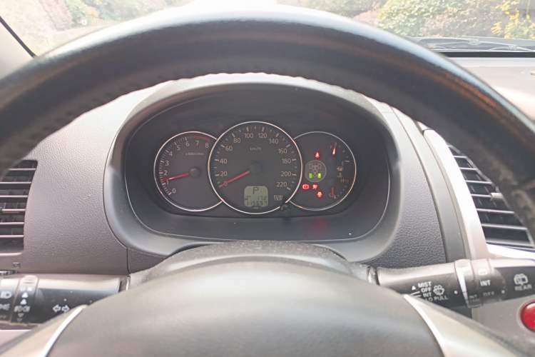 Used Mitsubishi Pajero Sport 2013 3.0L Automatic 4x4 Executive Edition Instrument Cluster