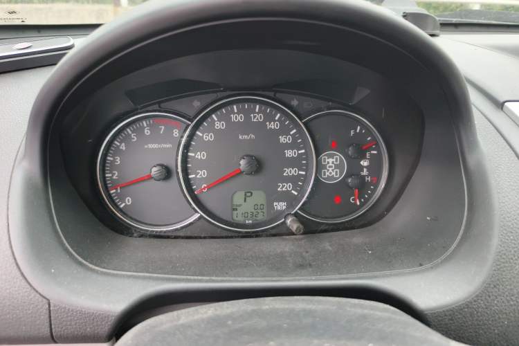 Used Mitsubishi Pajero Sport 2013 3.0L Automatic 4x4 Executive Edition Instrument Cluster