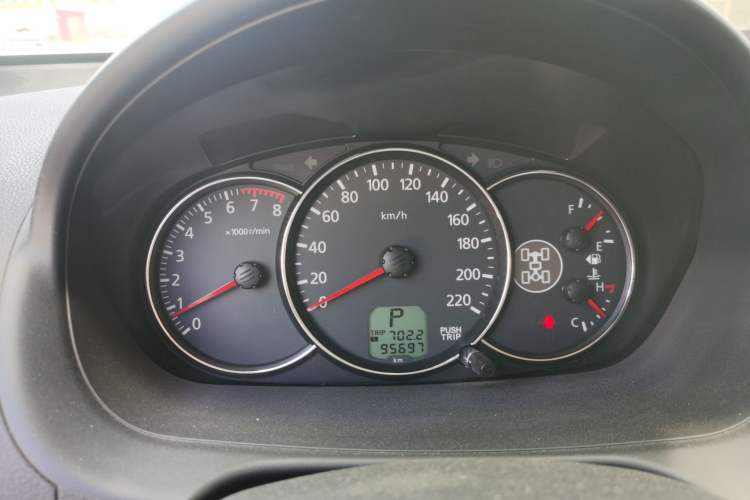 Used Mitsubishi Pajero Sport 2013 3.0L Automatic 4x4 Executive Edition Instrument Cluster