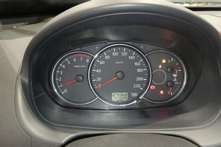 Used Mitsubishi Pajero Sport 2013 2.4L Manual Two-Wheel Drive Comfort Edition Instrument Cluster