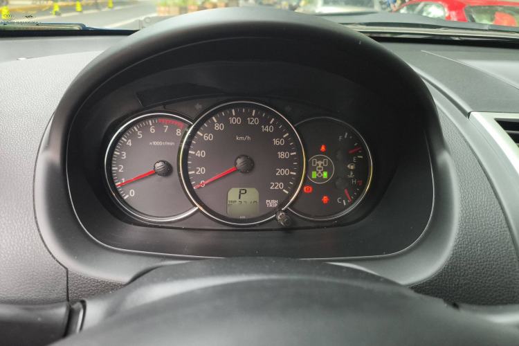 Used Mitsubishi Pajero Sport 2013 3.0L Automatic 4x4 Executive Edition Instrument Cluster