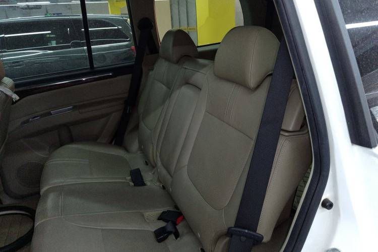 Used Mitsubishi Pajero Sport 2013 3.0L Automatic 4x4 Flagship Edition Interior 4