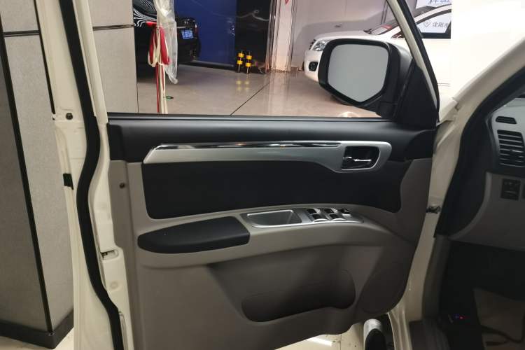 Used Mitsubishi Pajero Sport 2013 2.4L Manual Two-Wheel Drive Comfort Edition Left Front Door Interior