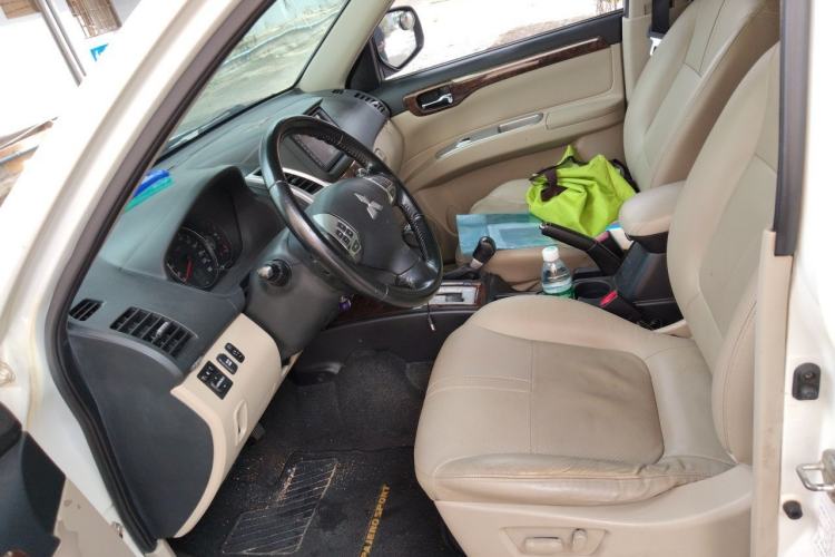 Used Mitsubishi Pajero Sport 2013 3.0L Automatic 4x4 Flagship Edition Left Front Seat