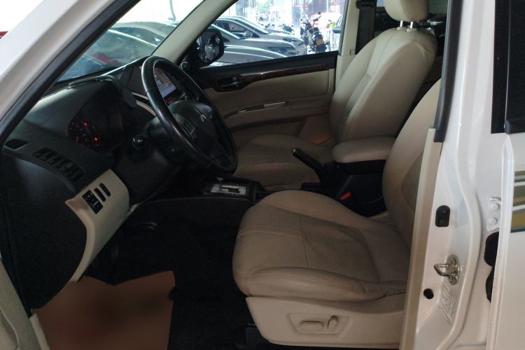 Used Mitsubishi Pajero Sport 2013 3.0L Automatic Two-Wheel Drive Luxury Edition Left Front Seat