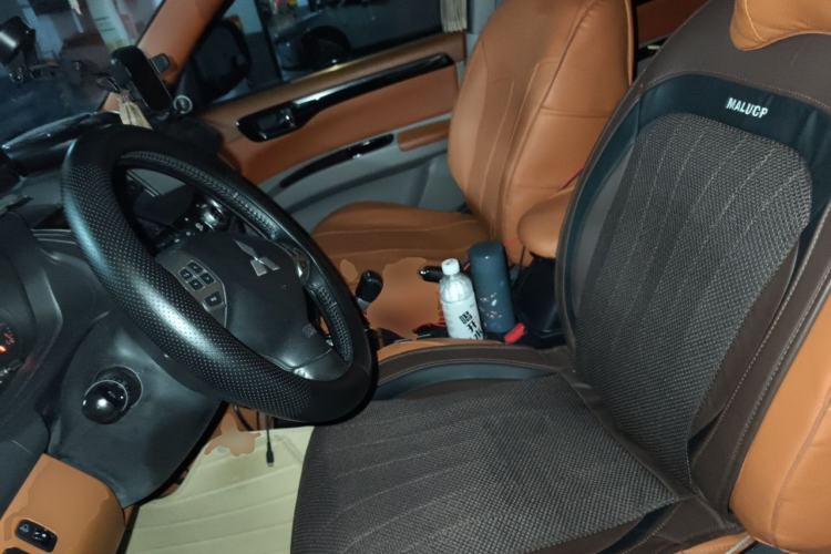 Used Mitsubishi Pajero Sport 2013 3.0L Automatic 4x4 Executive Edition Left Front Seat