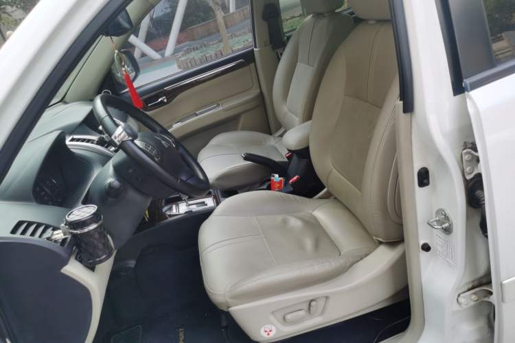 Used Mitsubishi Pajero Sport 2013 3.0L Automatic Two-Wheel Drive Luxury Edition Left Front Seat