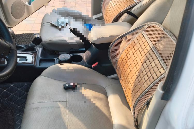 Used Mitsubishi Pajero Sport 2013 3.0L Automatic 4x4 Flagship Edition Left Front Seat