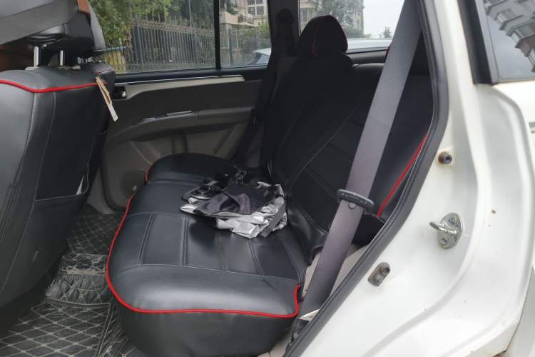 Used Mitsubishi Pajero Sport 2013 3.0L Automatic 4x4 Executive Edition Left Rear Seat