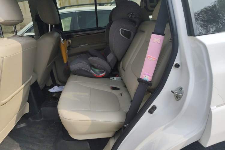 Used Mitsubishi Pajero Sport 2013 3.0L Automatic 4x4 Flagship Edition Left Rear Seat