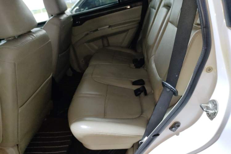 Used Mitsubishi Pajero Sport 2013 3.0L Automatic Two-Wheel Drive Luxury Edition Left Rear Seat